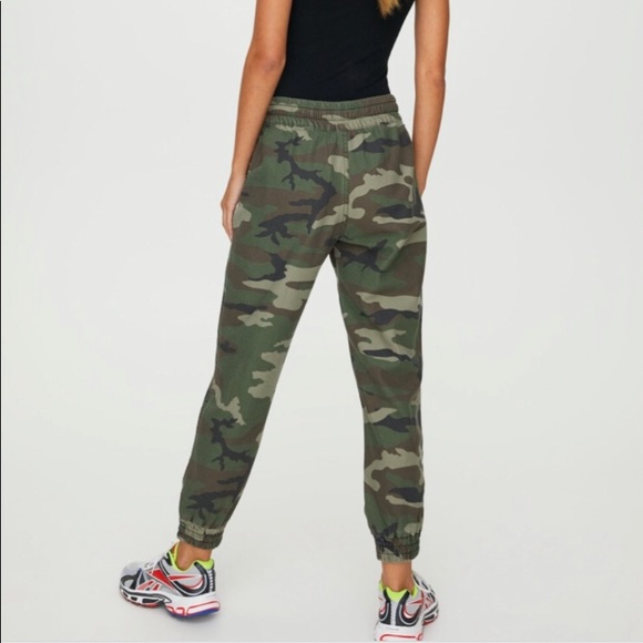 TNA Aritzia Alex Camo Jogger XS - Picture 5 of 9